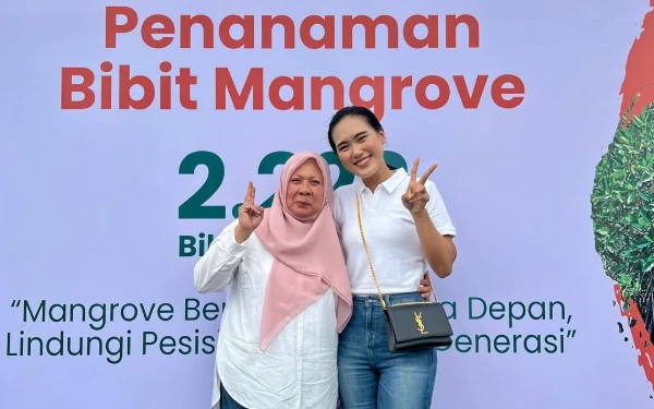 Thumbnail Puteri Danau Poso Sulteng 2022 Lovely Tolembo mengatakan bahwa menanam pohon Mangrove ini dalam upaya melestarikan lingkungan dan menyelamatkan kawasan pesisir pantai (Foto: Instagram @lovelytolembo_)