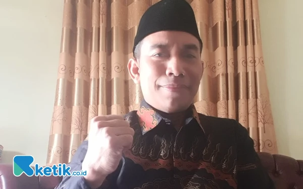 Thumbnail Berita - Honor Ribuan Guru Madrasah Tak Dibayarkan, Wali Kota Cilegon Dinilai Gagal