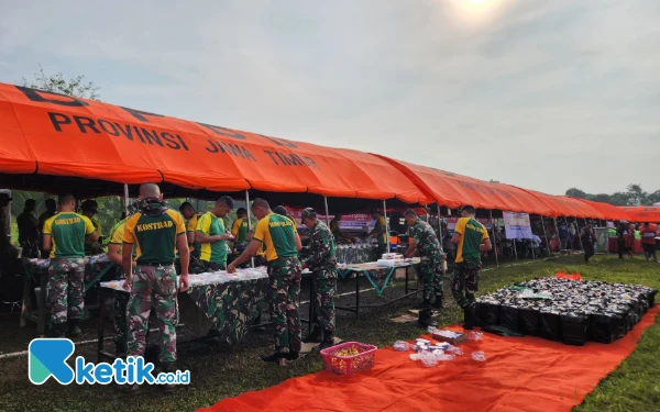 Foto Dapur Umum kolaborasi TNI untuk program MBG di Jember. (Foto: Tim Ketik.co.id)