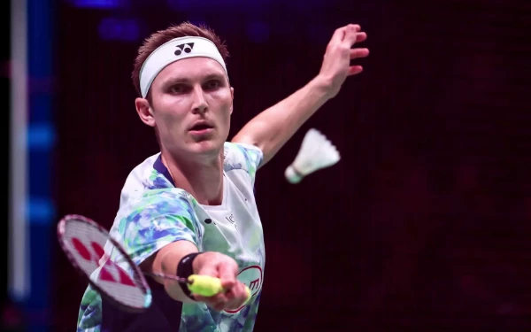 Thumbnail Berita - Malaysia Open 2025: Alih-alih Come Back, Victor Axelsen Tumbang di Babak Awal, Kalah dari Underdog Hongkong