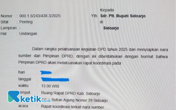 Foto Pejabat-pejabat OPD dipanggil oleh pimpinan DPRD untuk koordinasi tentang pelaksanaan kegiatan narsum anggota dewan. (Foto: Fathur Roziq/Ketik.co.id)