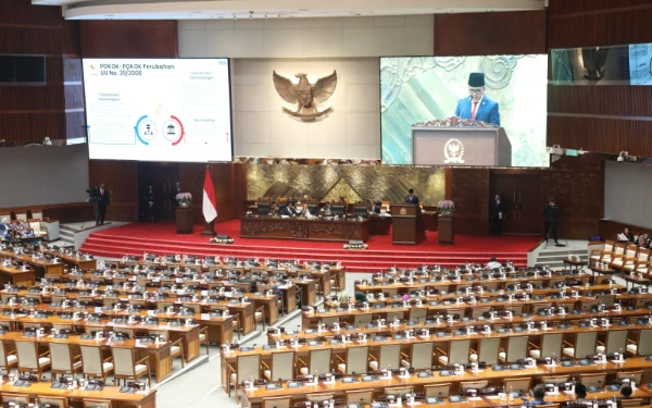 Foto Suasana ruang sidang DPR RI di Senayan, Jakarta. (Foto: KemenPANRB)