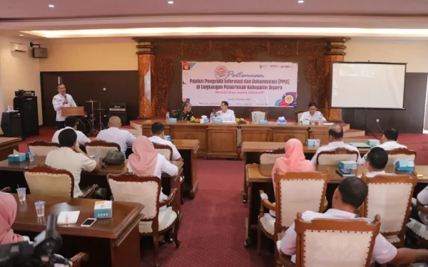 Foto Rapat pertemuan Pejabat Pengelola Informasi dan Dokumentasi (PPID) di lingkungan Pemerintah Kabupaten Jepara di Aula Sultan Hadlirin Gedung OPD Bersama, Rabu (12/2/2025). (Foto: Pemkab Jepara)