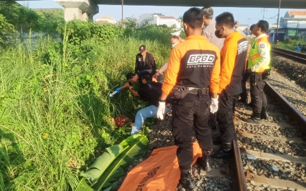 Thumbnail Berita - Terserempet Kereta Api Agro Anggrek, Pria asal Menganti Tewas Seketika