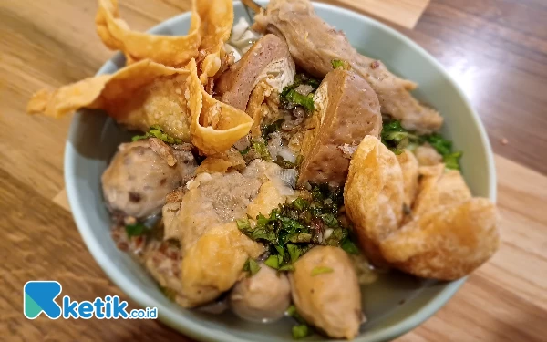 Thumbnail Nikmatnya Bakso Telur Asin