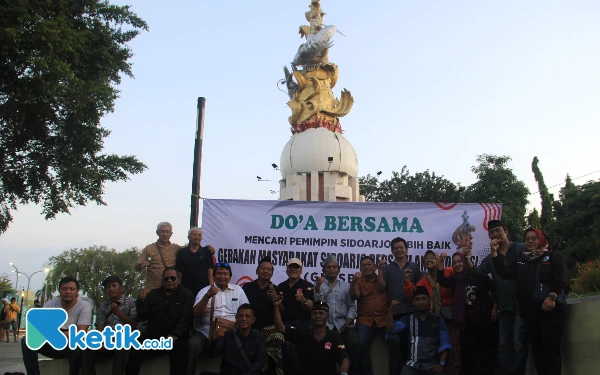 Thumbnail Aktivis Antikorupsi Berdoa Sidoarjo Memperoleh Bupati Lebih Baik