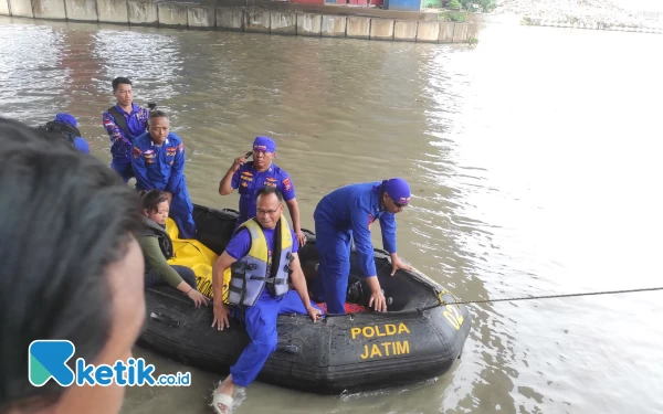 Thumbnail Dua Hari Pencarian, Jenazah Penumpang Kapal Tambang Ditemukan