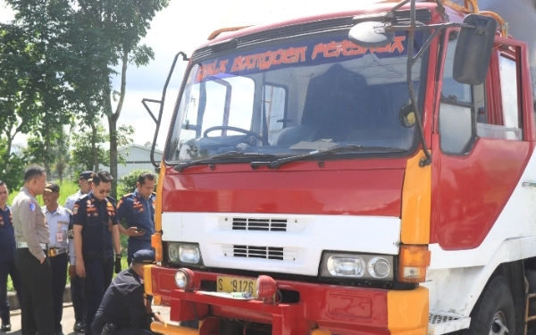 Thumbnail Berita - Polisi Panggil Perusahaan Ekspedisi Penyedia Truk Terlibat Kecelakaan di Tol Pandaan-Malang