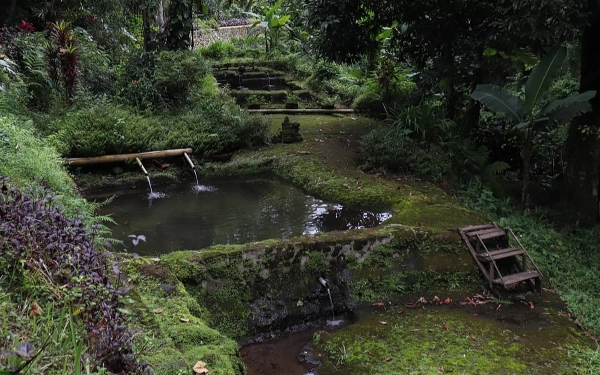 Thumbnail Berita - Patirtaan Ngawonggo, Destinasi Wisata Sejarah Peninggalan Mataram Kuno di Kabupaten Malang