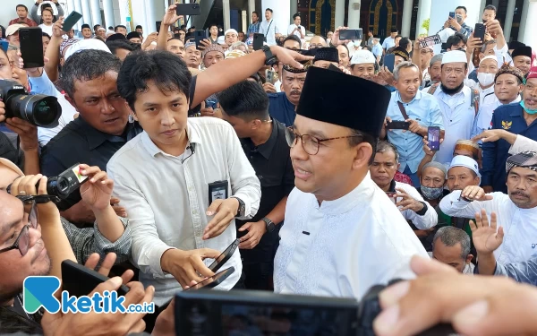 Thumbnail Berita - Di Surabaya, Anies Titip Pesan Soliditas untuk Relawan 