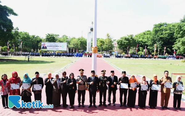 Thumbnail Berita - Pembangunan Kesehatan Sidoarjo Berhasil, Pemkab Sidoarjo Anugerahkan Berbagai Penghargaan