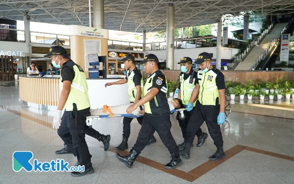 Penumpang Jangan Panik! Ada Baku Tembak di Bandara Juanda Besok