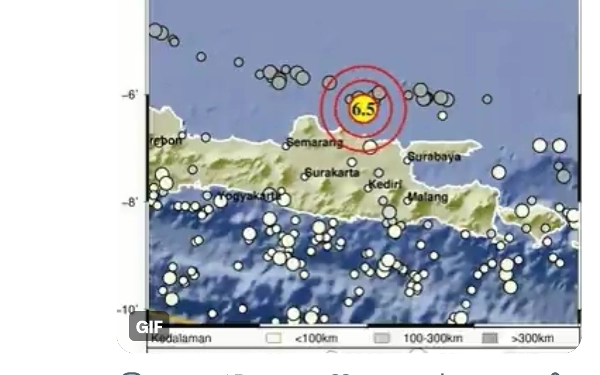 Thumbnail Gempa 6,6 Magnitudo di Tuban, Warga Surabaya Panik