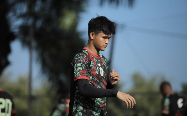 Thumbnail Belum Mampu Cetak Gol, Striker Muda PSS Sleman Tambah Porsi Latihan