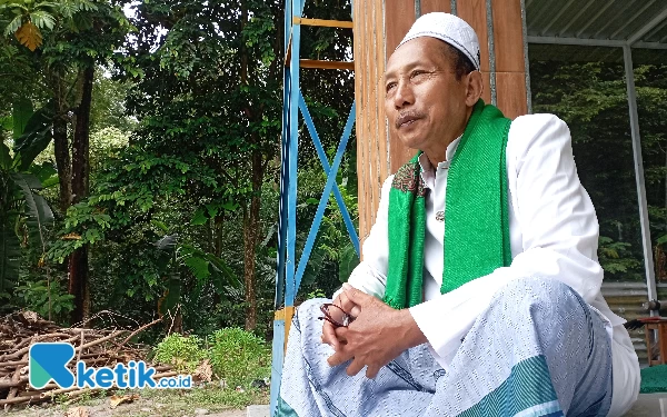 Thumbnail Berita - Mengunjungi Choirun Nasichien ‘Haji Nunut’, Penyusup Rombongan Haji Indonesia sampai Jeddah