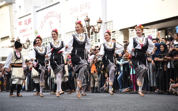 Yuk! Saksikan Budaya dari Penjuru Dunia di Surabaya Cross Culture Internasional Folk Art Festival 2023