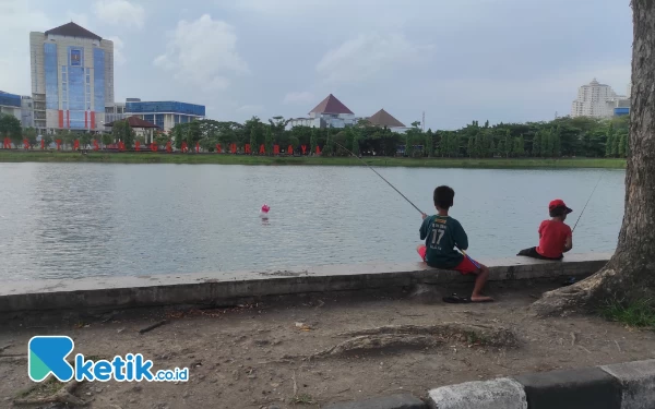 Waduk Unesa Jadi Destinasi Ngabuburit