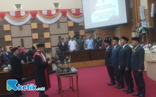 Thumbnail Pimpinan DPRD Kabupaten Malang Dilantik, Jabatan Ketua Tetap Diemban Darmadi