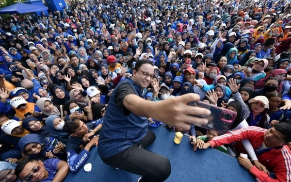 Alun-Alun Dipenuhi Ribuan Warga Pontianak Sambut Anies Baswedan 