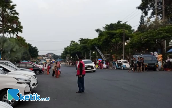 Awas Macet! Jalur Masuk Alun-Alun Kota Batu Ditutup pada Malam Tahun Baru