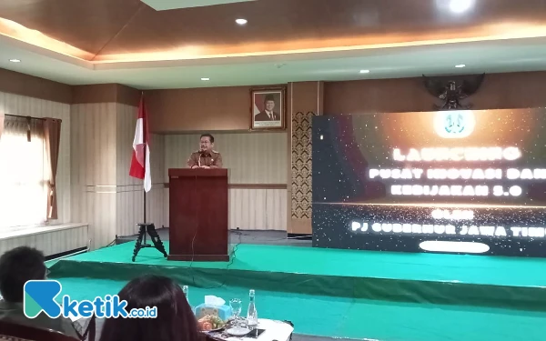 Foto Kepala Brida Jatim, Andriyanto saat memberikan sambutan dalam Launching Pusat Inovasi dan Kebijakan 5.0 (Foto: Fatimah/Ketik.co.id)