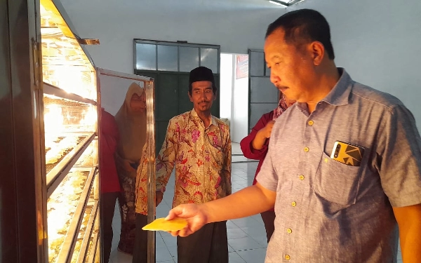 Inovasi Alat Pengering Daun Kelor, Ilmuwan Unej Bantu Petani Tingkatkan Mutu Produk Turunan