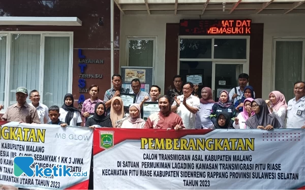 Thumbnail Berita - Disnaker Kabupaten Malang Berangkatkan 2 Kepala Keluarga untuk Program Transmigrasi