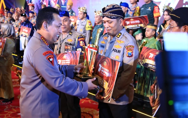 Program BETAH Bawa Biro SDM Polda Jatim Raih Juara 1 Fungsi SDM dari Mabes Polri