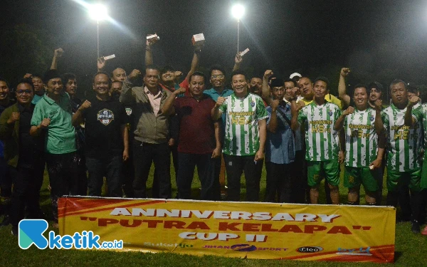 H Subandi-Gus Wawan Tanding Sepak Bola, Kebersamaan Mewarnai Turnamen Putra Kelapa Cup 2024