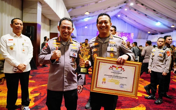 Polresta Bandung Raih Terbaik 1 Kompolnas Awards