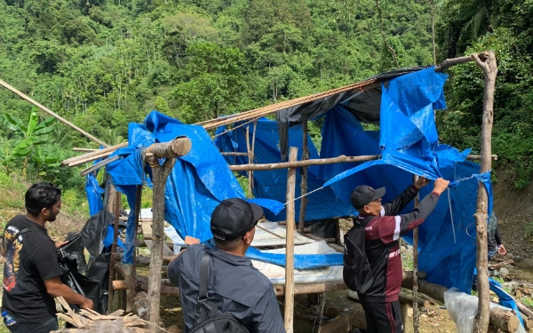 Foto Bekas gubuk pelaku tambang emas ilegal di Babahrot, Abdya yang akan dimusnahkan APH, Sabtu, 18 Januari 2025. (Foto: Cutbang Ampon/Ketik.co.id)