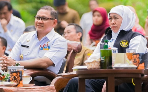 Thumbnail Gubernur Khofifah Bersama Pj Wali Kota Batu Launching Kawasan Perdesaan Agroforestri Kopi Lereng  Gunung Arjuno