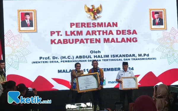 Thumbnail Dukung Pendirian LKM, Menteri Desa PDTT Beri Penghargaan kepada Bupati Malang