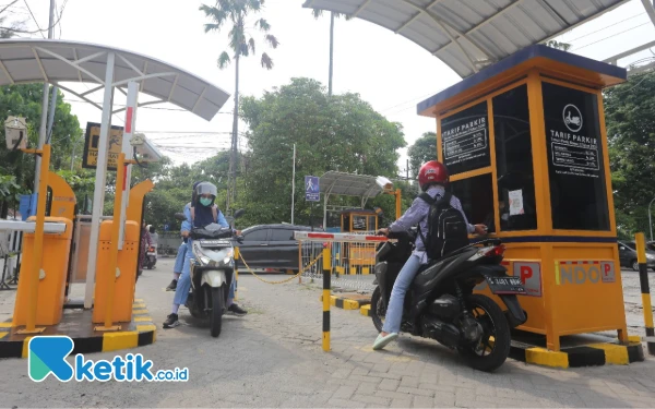 Thumbnail Berita - Parkir Modern RSUD Jombang Bikin Kagum, Warga: Nggak Kalah Sama Rumah Sakit Besar Surabaya