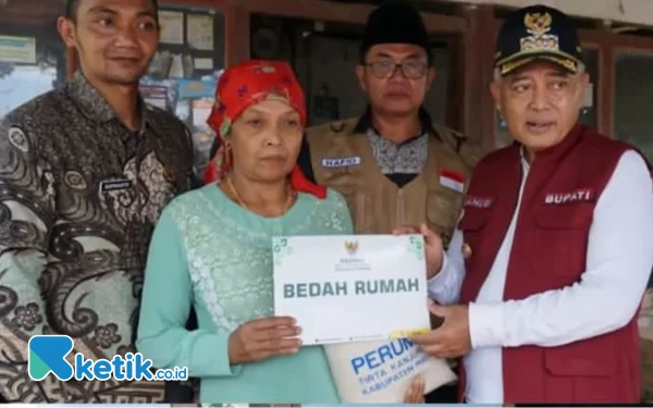 Tinjau Wilayah Terpencil di Dusun Pusung, Bupati Malang Beri Bantuan 102 Kepala Keluarga