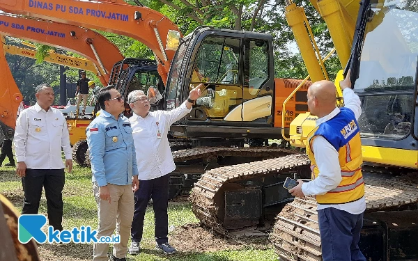 Thumbnail Berita - Pemprov Jatim Gelar Apel Pasukan dan Peralatan Penanggulangan Bencana Banjir