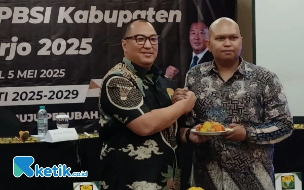 Thumbnail Berita - PBSI Sidoarjo Resmi Punya Ketua Baru, Ketua PBSI Jatim Pastikan Hasil Muskab Sah