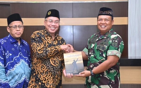 Thumbnail Berita - Pangdam Brawijaya Farid Makruf Puji Muhammadiyah: Organisasi Moderat