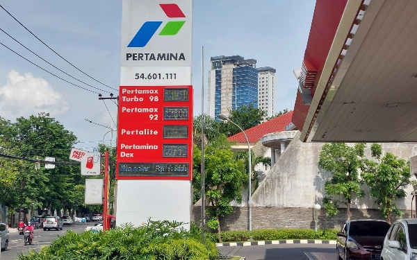 Thumbnail Berita - Harga BBM Pertamina Turun di Hari Buruh 1 Mei 2025