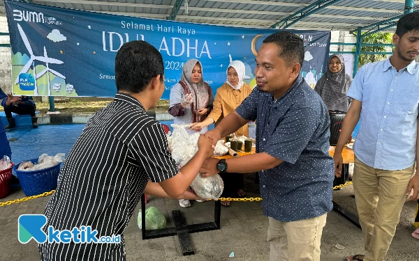 Thumbnail Berita - Idul Adha, PLN UP Nagan Raya Salurkan 450 Paket Daging Hewan Kurban untuk Warga