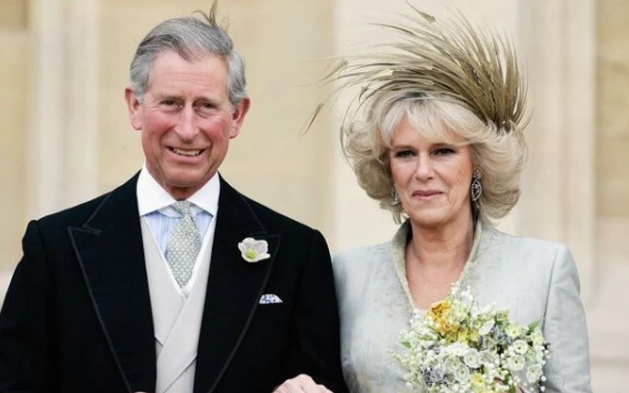 Raja Charles Kenalkan Simbol Baru Kerajaan Inggris