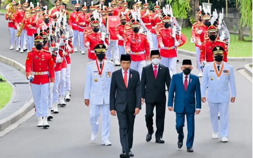 Presiden Jokowi Resmi Lantik Sultan HB X sebagai Gubernur DIY