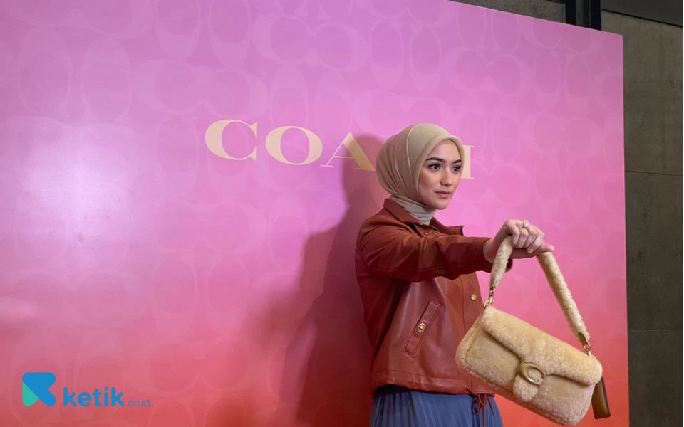 Foto Citra Kirana saat hadir di New Concept Coach. (Foto: Maria/Ketik)