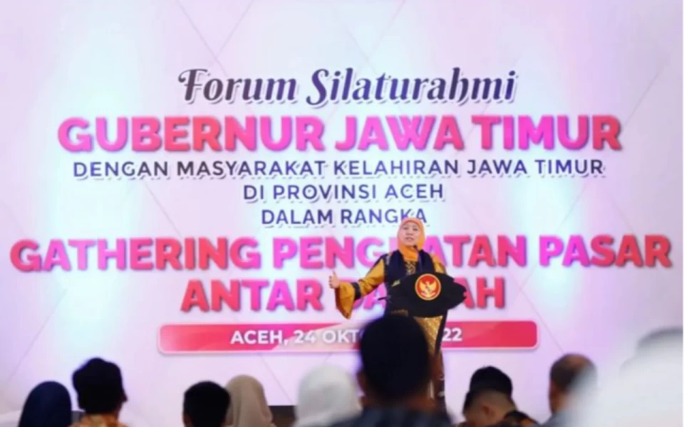 Gubernur Khofifah Jalin Kedekatan Masyakarat Jatim di Aceh 