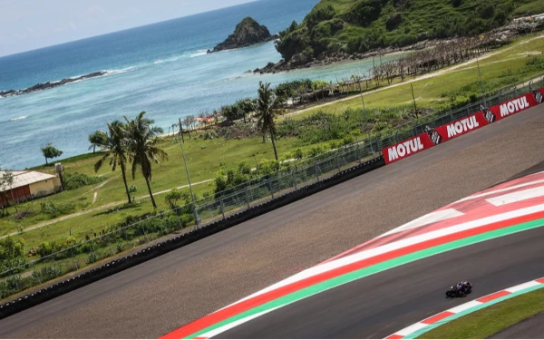 Foto Suasana balapan WSBK di sirkuit Mandalika (12/11). (Foto: WorldSBK.com)