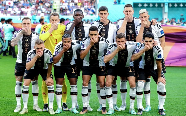 Protes Gerakan One Love Dibungkam FIFA, Jerman Pose Tutup Mulut