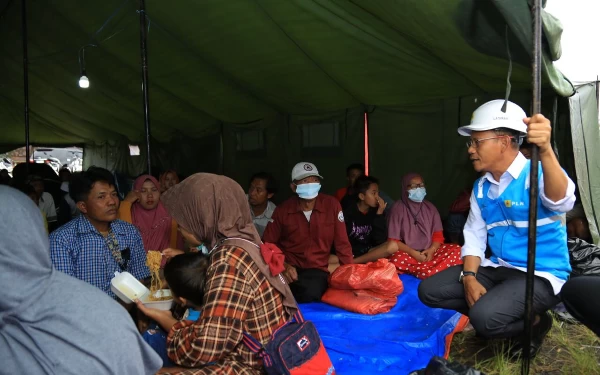 Thumbnail Berita - PLN Salurkan Bantuan Logistik dan Kesehatan untuk Korban Erupsi Semeru 