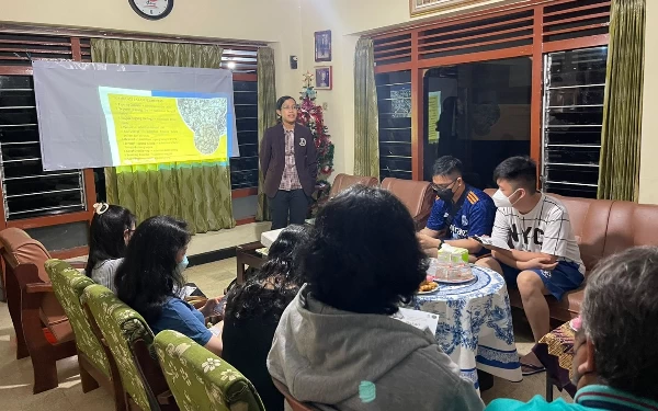 Foto Pendampingan yang dilakukan UC Surabaya Kelompok Peternak Sidoberkah Desa Peniwen Kec. Kromengan Kab. Malang. (Foto: Dok. UC)