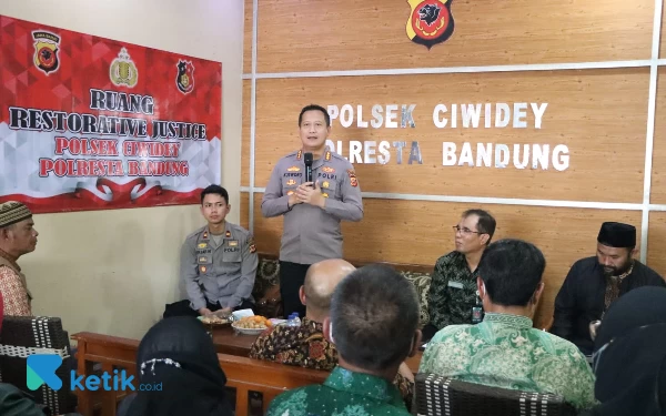 Polresta Bandung Sosialisasi Cegah Konsumsi Chiki Ngebul