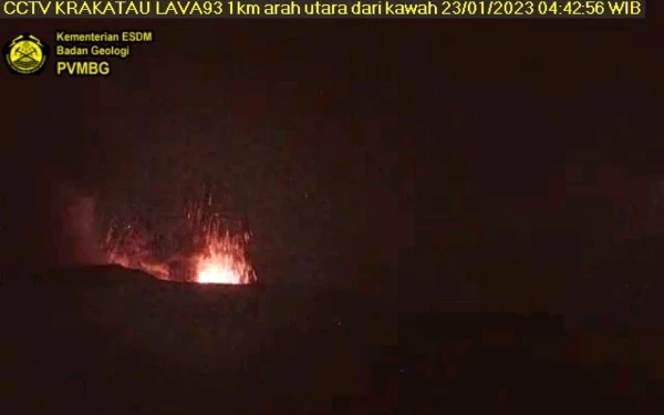 Thumbnail Berita - Senin Pagi, Gunung Anak Krakatau Terpantau Erupsi